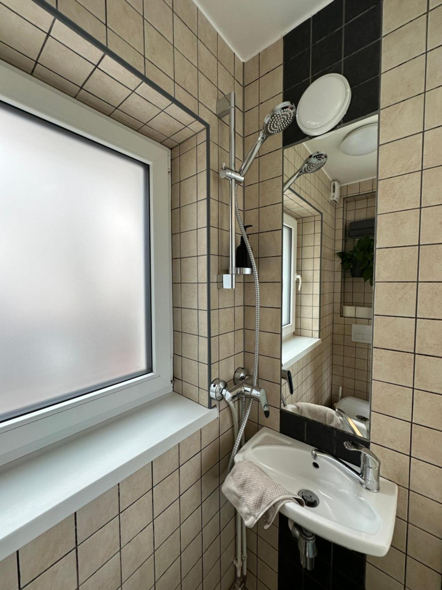 Apartment For One - White タリン エクステリア 写真